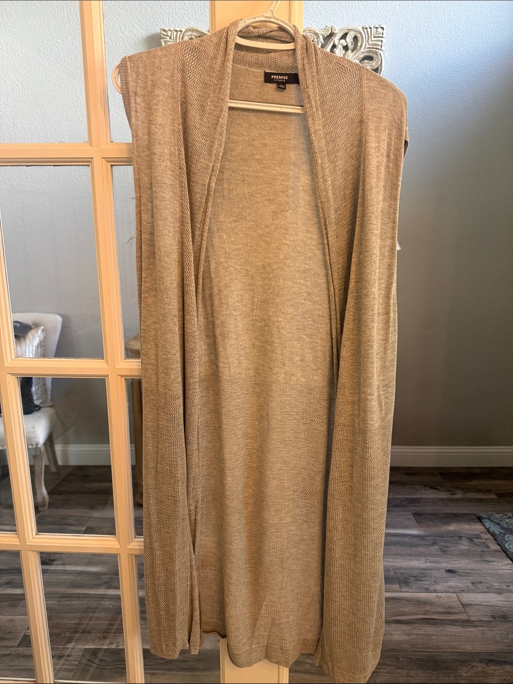 Premise Studio Open-Front Knit Vest — Light Gray L